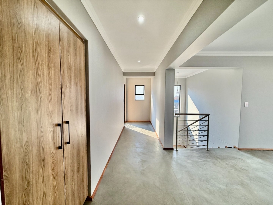 3 Bedroom Property for Sale in Magalies Golf Estate North West